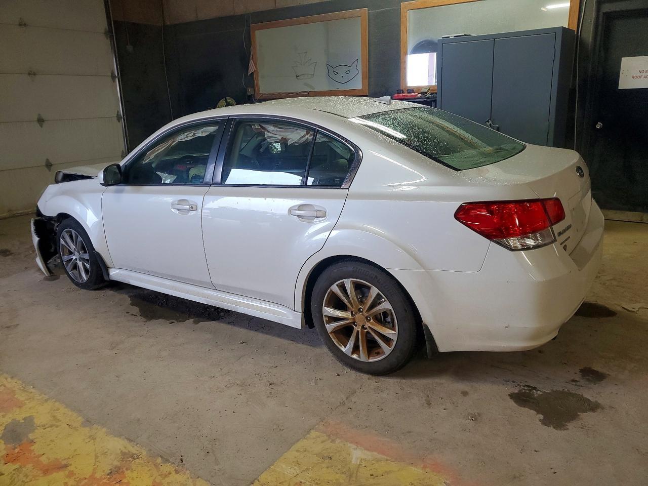 2014 Subaru Legacy 2.5I Premium - Фото 2