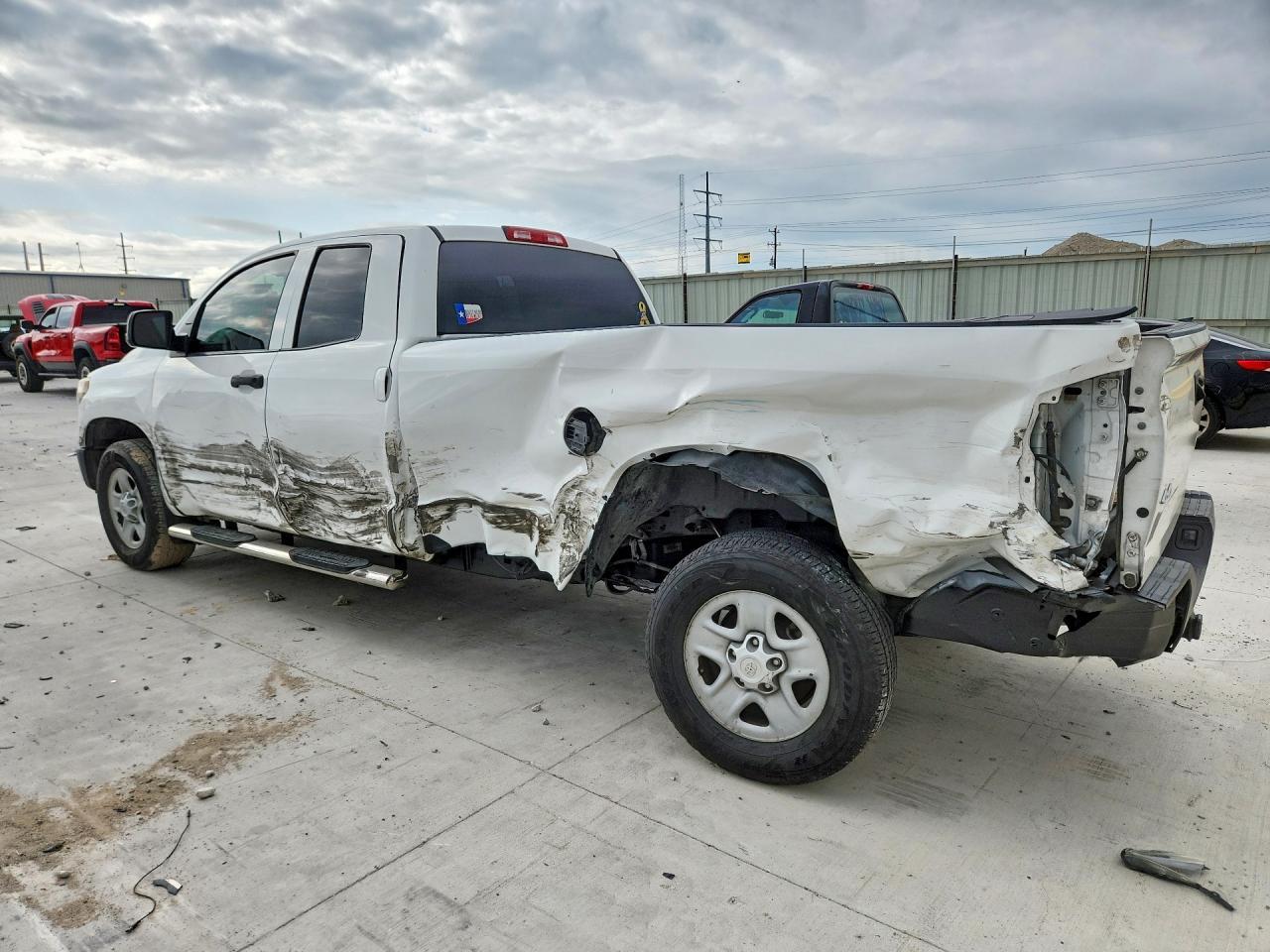 2019 Toyota Tundra Sr - Фото 2