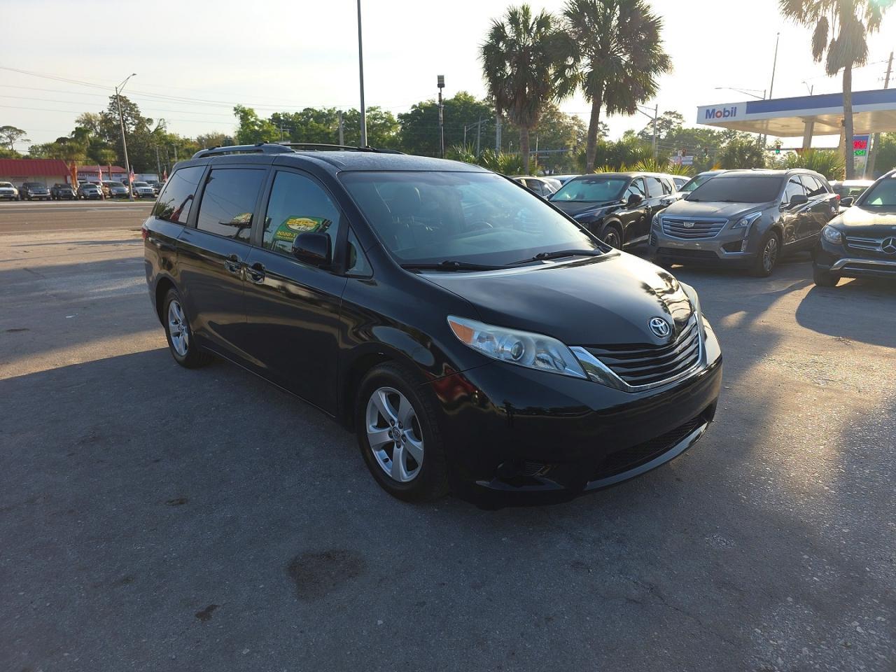2015 Toyota Sienna Le