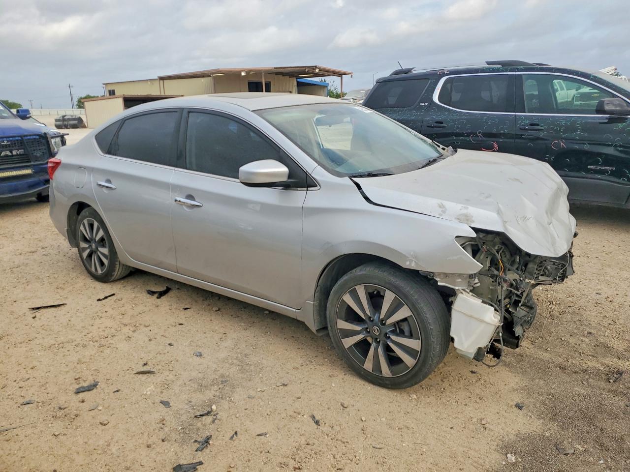 2019 Nissan Sentra Sv - Фото 4