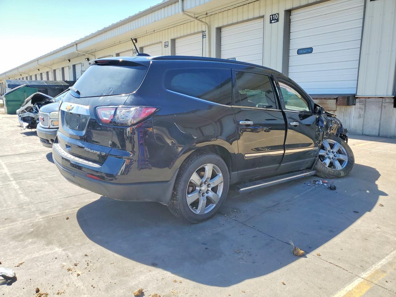 2016 Chevrolet Traverse Lt - Фото 3