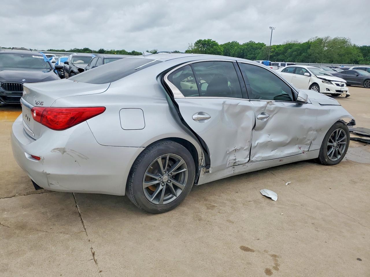 2015 Infiniti Q50 Base - Image 3