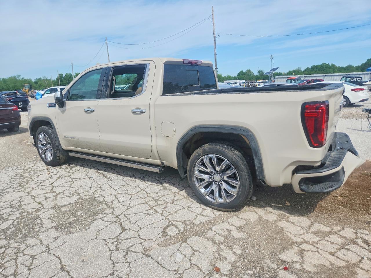 2026 GMC Sierra K1500 Denali - Фото 2