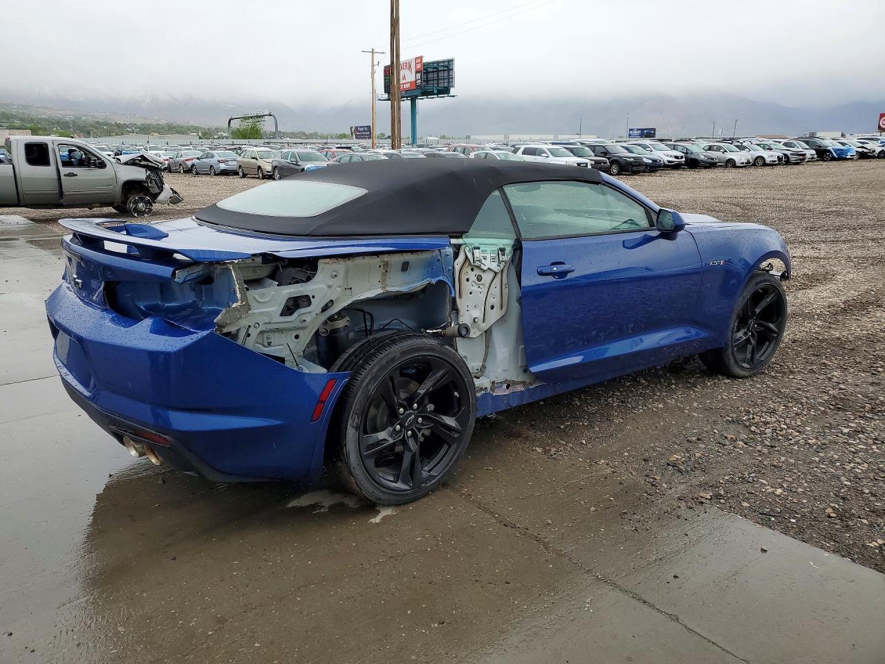 2023 Chev Camaro Ss - Image 3