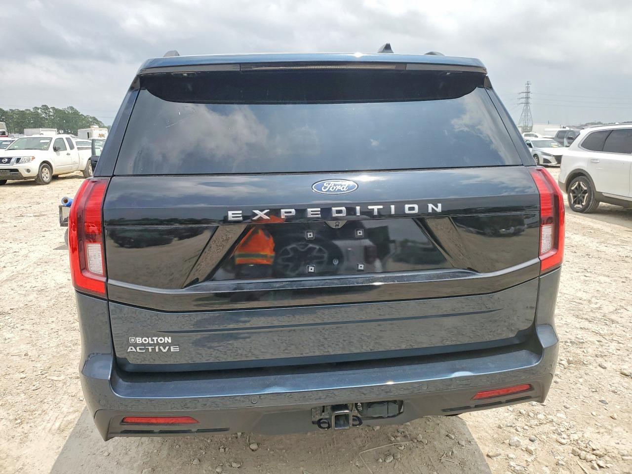 2025 Ford Expedition Active - Фото 6