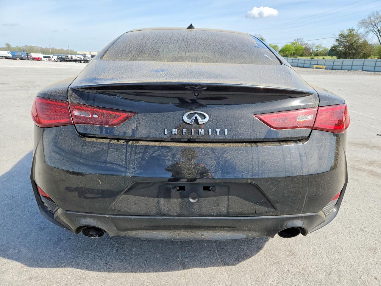 2017 Infiniti Q60 3.0T Premium - Фото 6