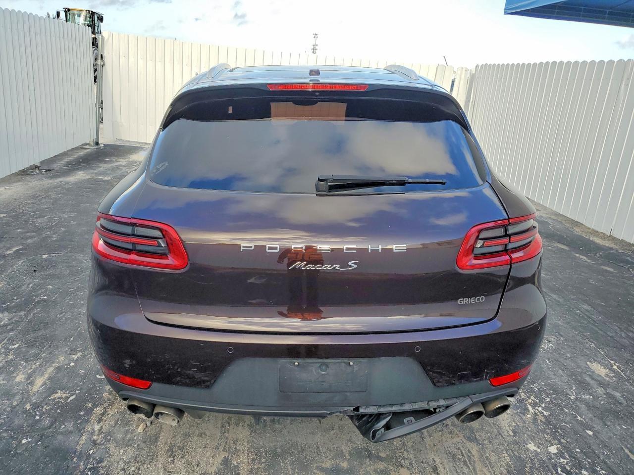 2016 Porsche Macan S - Image 6