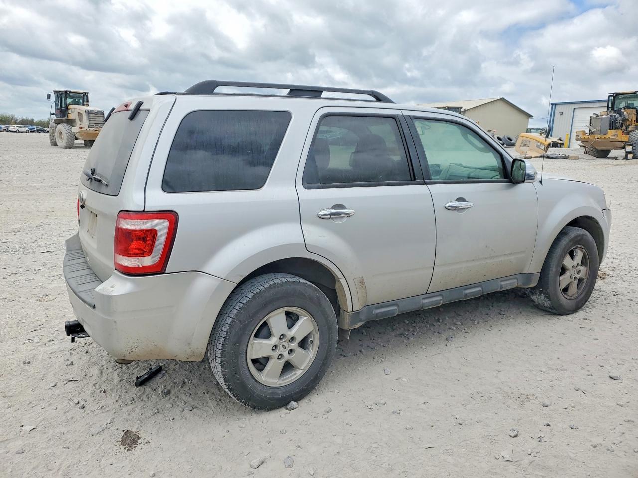2010 Ford Escape Xlt - Фото 3