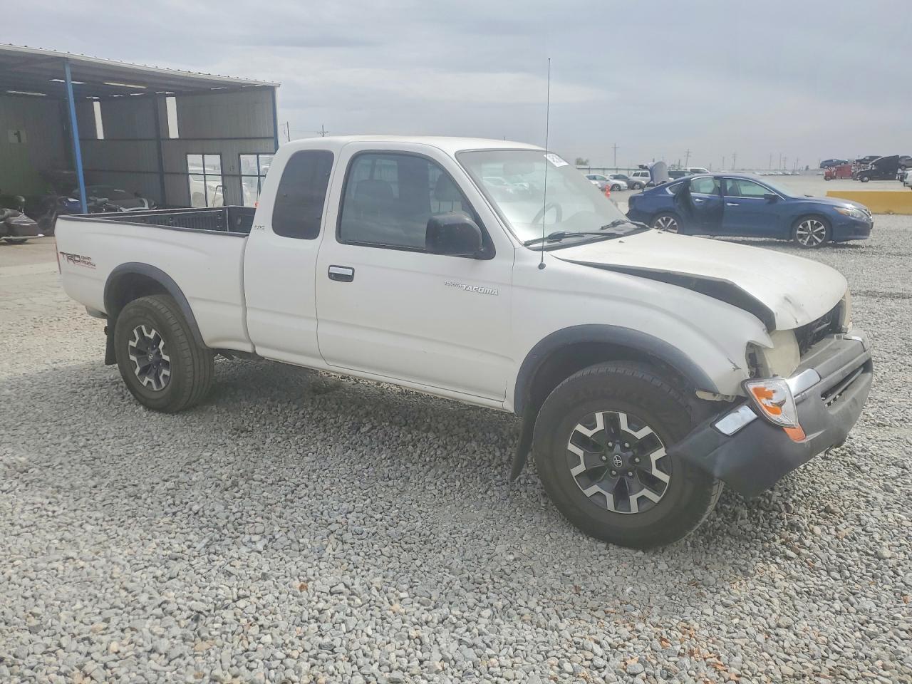 2000 Toyota Tacoma Xtracab - Фото 4