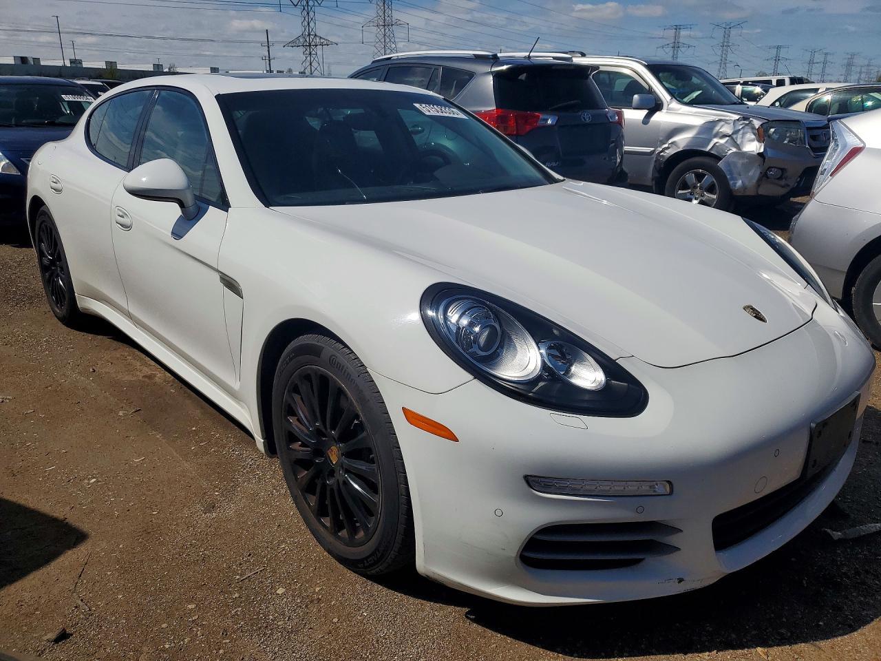 2014 Porsche Panamera 2 - Image 4