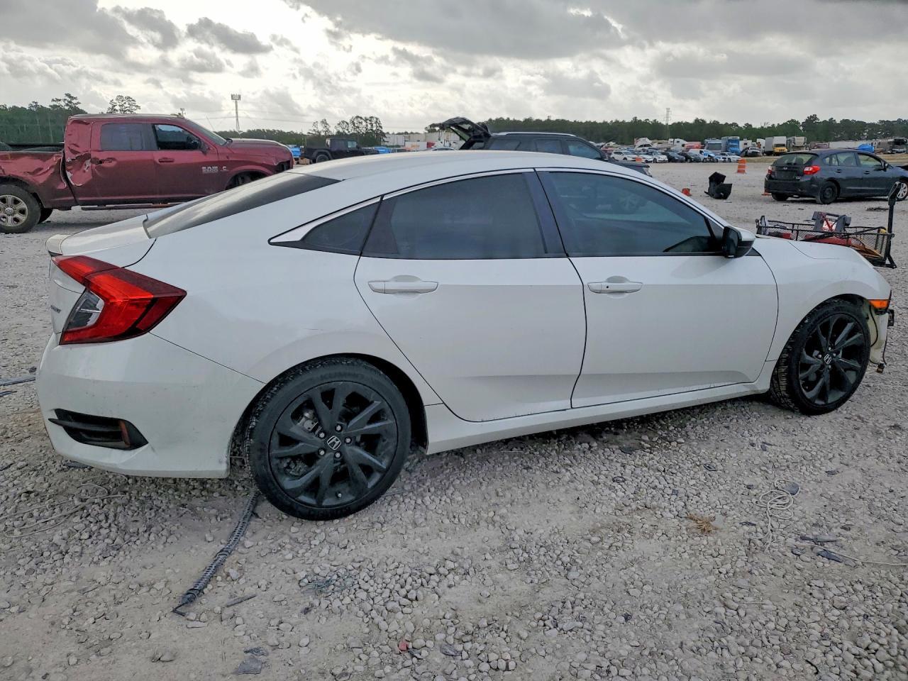 2019 Honda Civic Sport - Фото 3