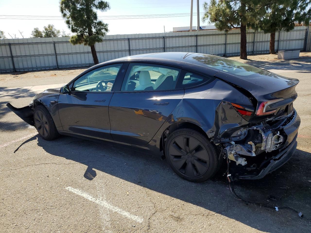 2025 Tesla Model 3 - Image 2