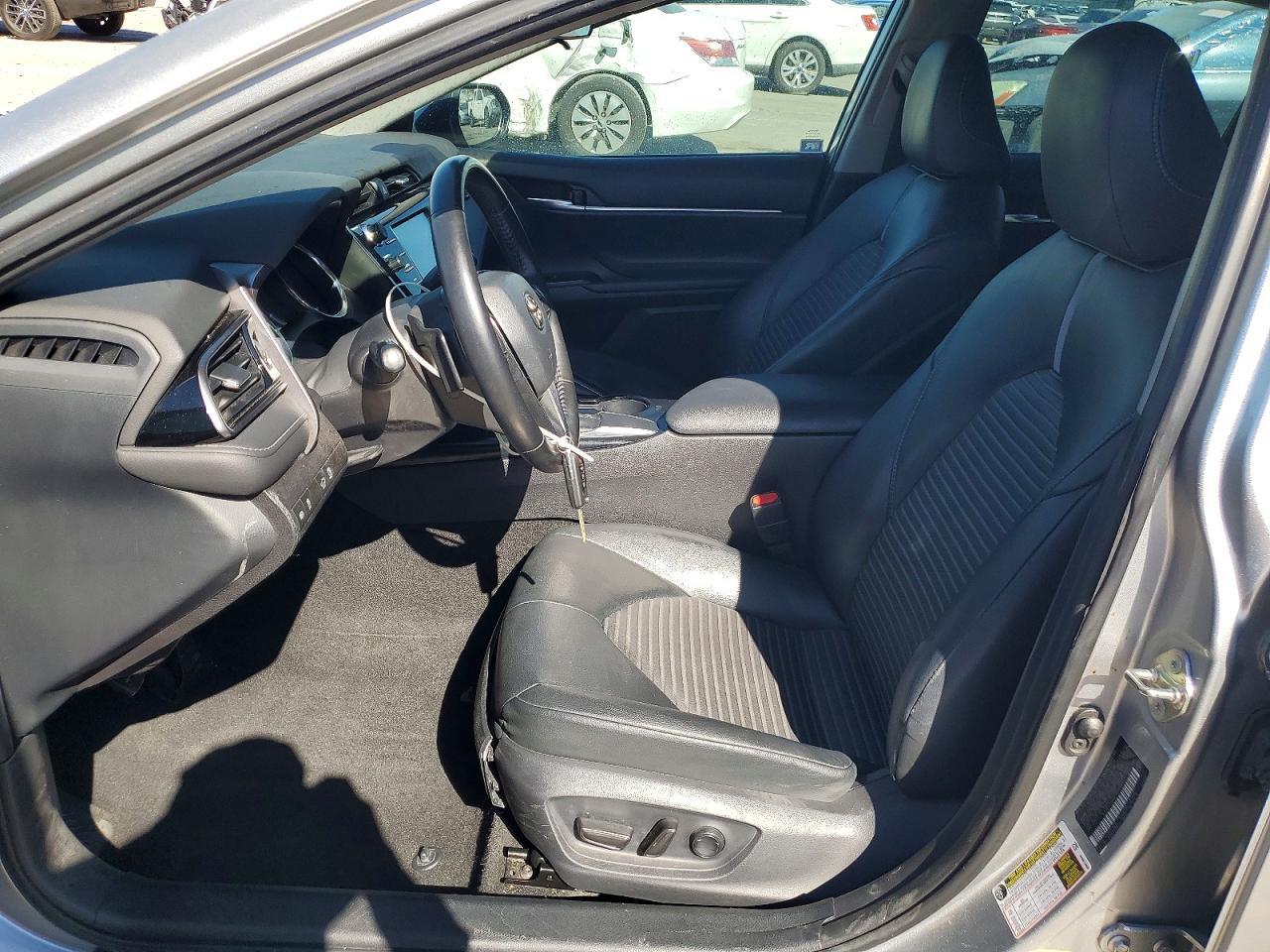 2019 Toyota Camry Se - Фото 7