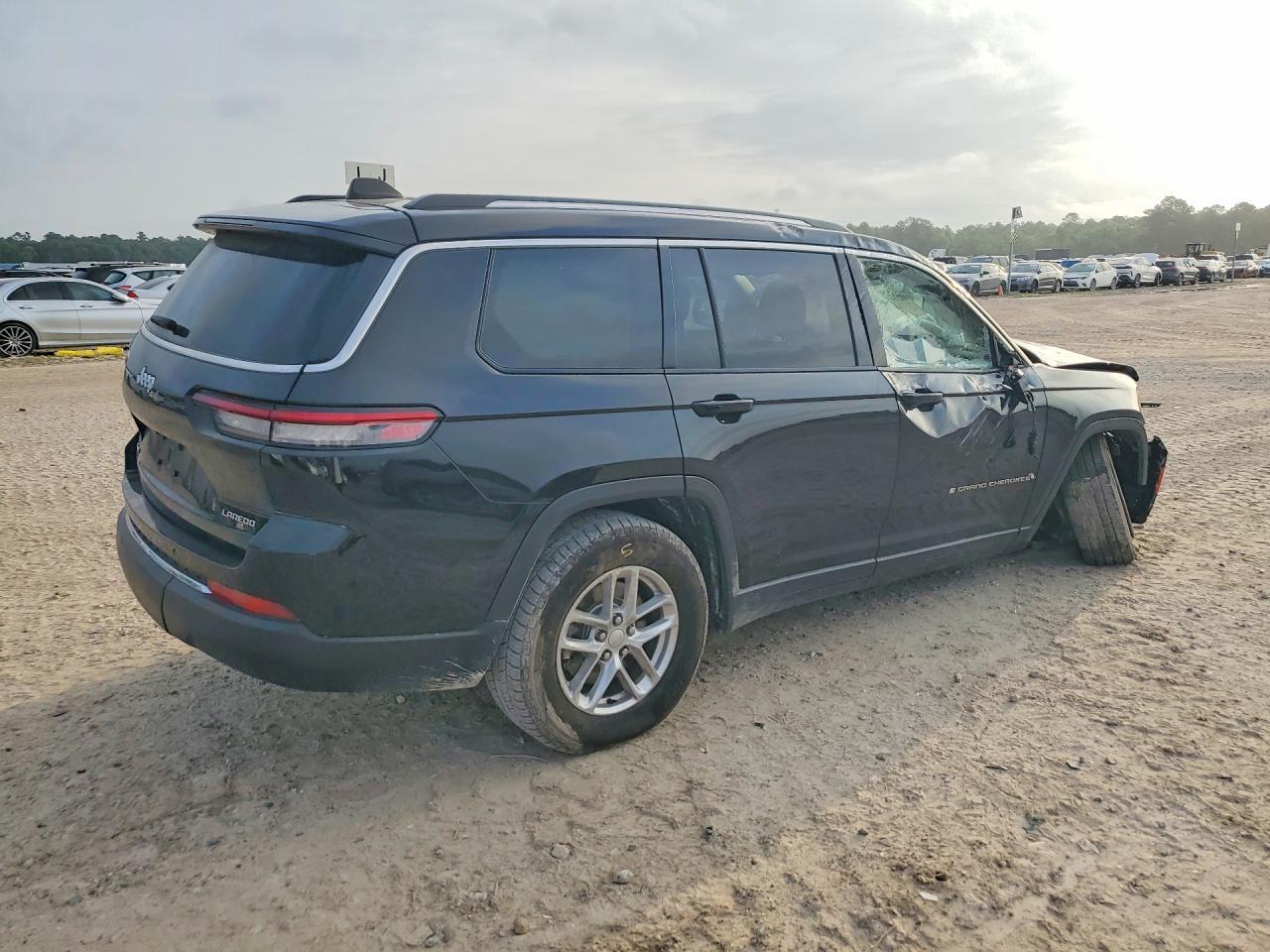 2023 Jeep Grand Cherokee - Фото 3