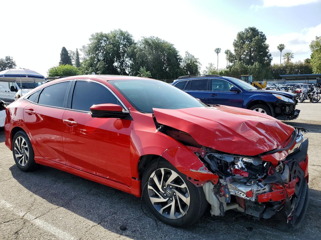 2018 Honda Civic Ex - Image 4