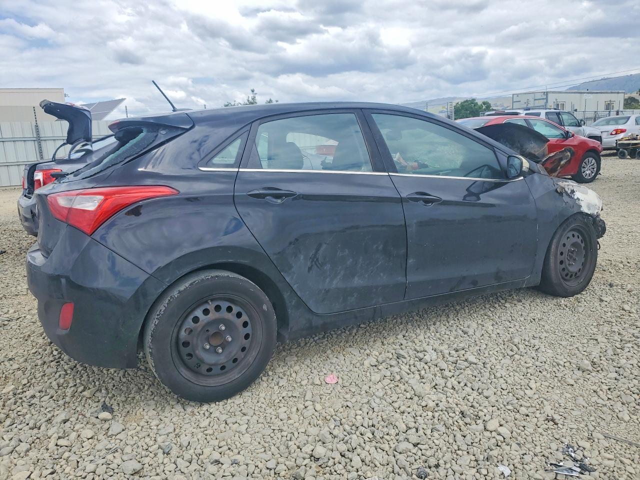 2016 Hyundai Elantra Gt Base - Фото 3
