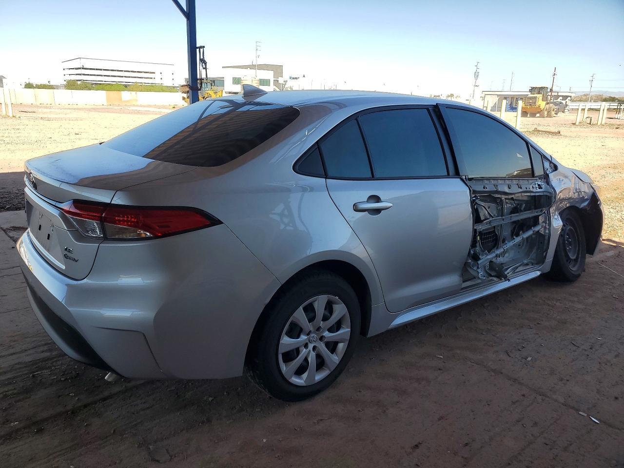 2025 Toyota Corolla Hybrid Le - Фото 3