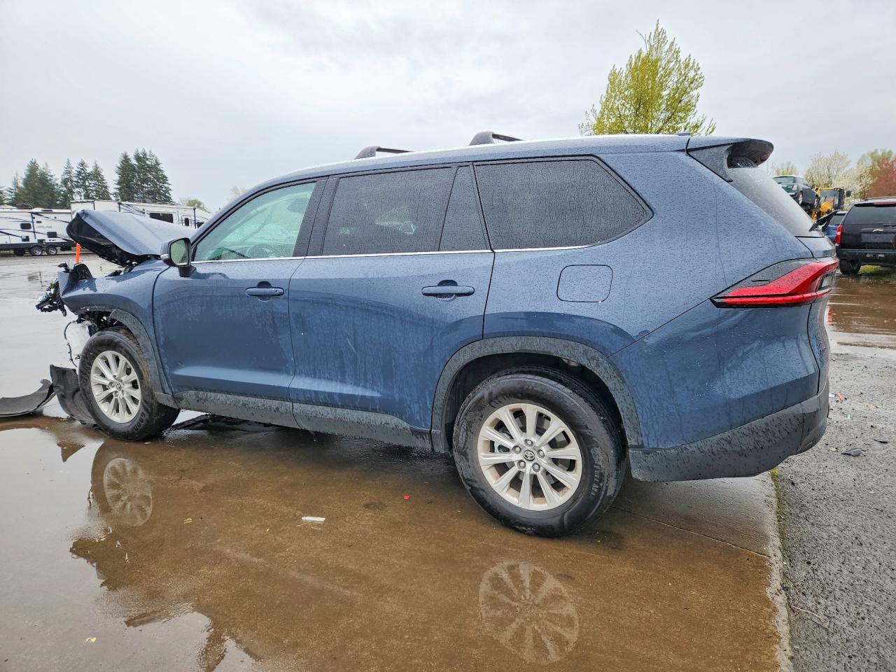 2025 Toyota Highlander - Фото 2