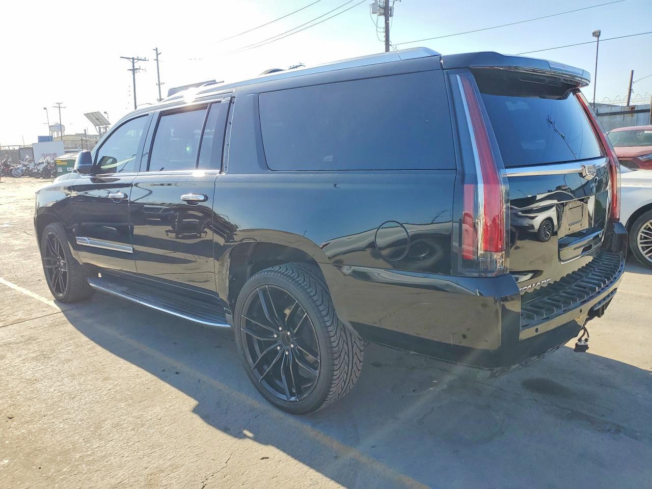 2019 Cadillac Escalade Esv Premium Luxury - Image 2