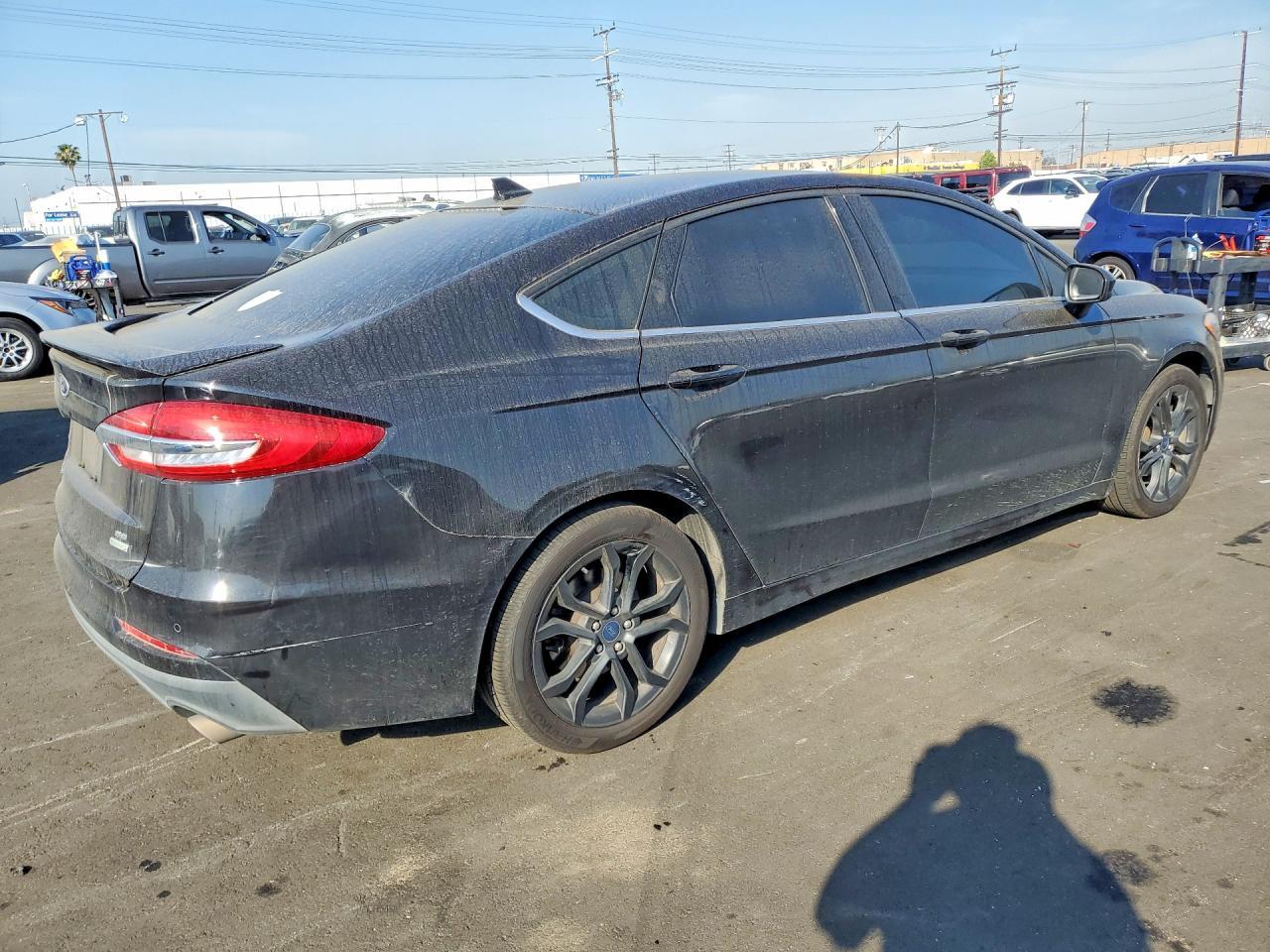 2019 Ford Fusion Se - Фото 3