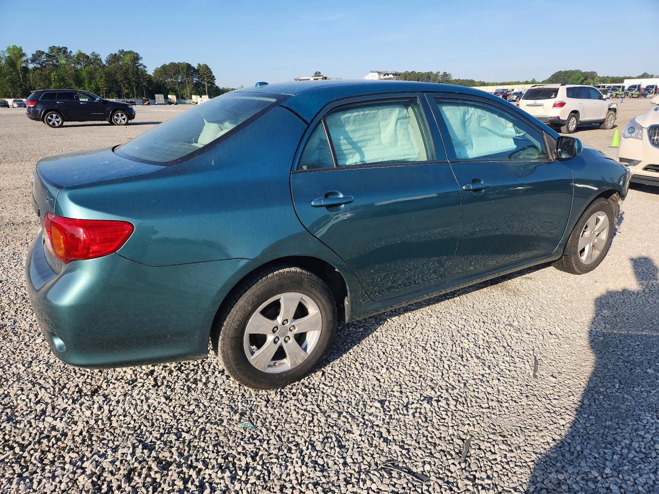 2010 Toyota Corolla Le - Image 3
