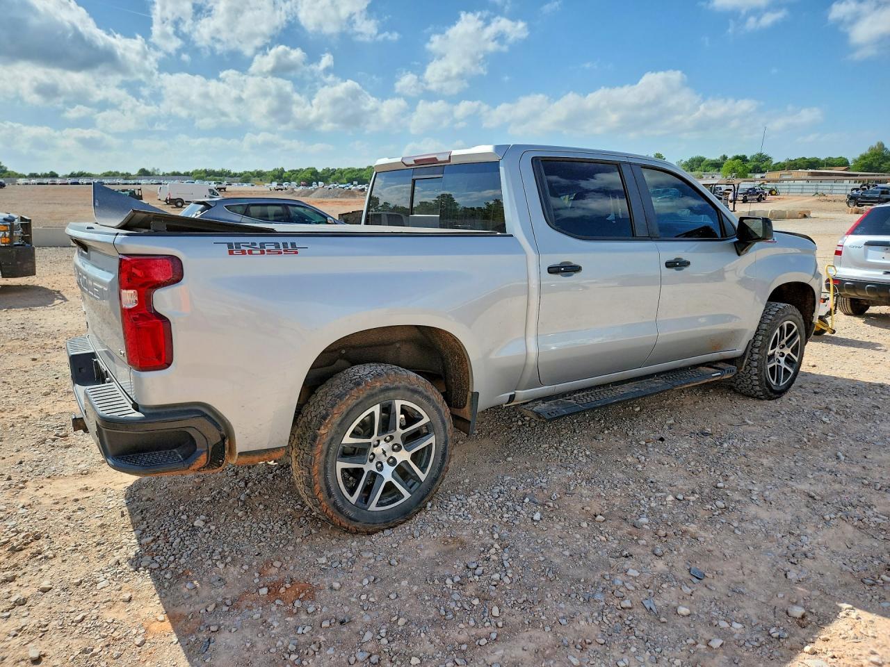 2019 Chevrolet Silverado K1500 Lt Trail Boss - Фото 3