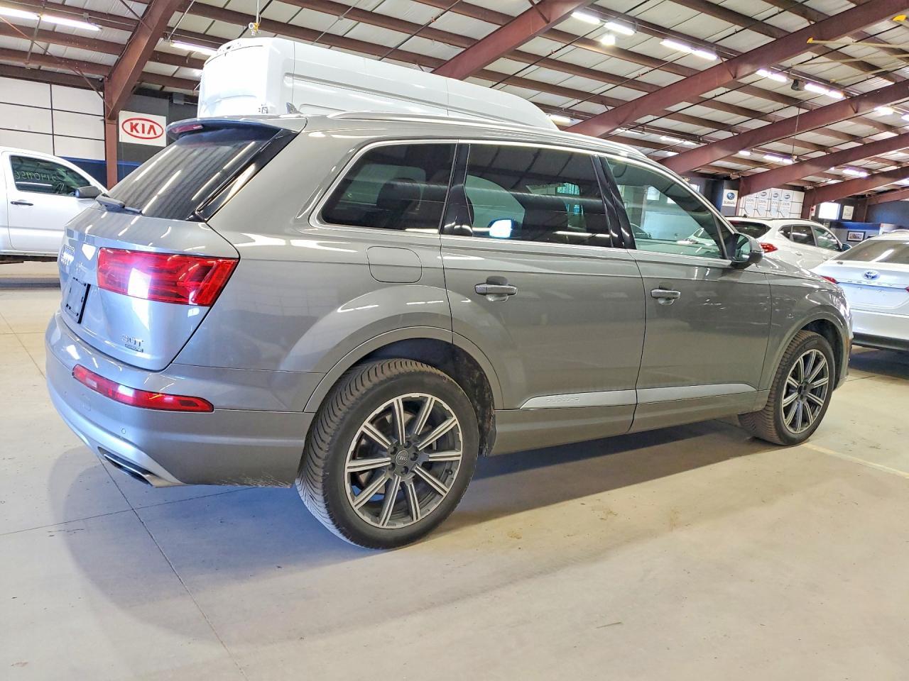 2017 Audi Q7 Premium Plus - Фото 3