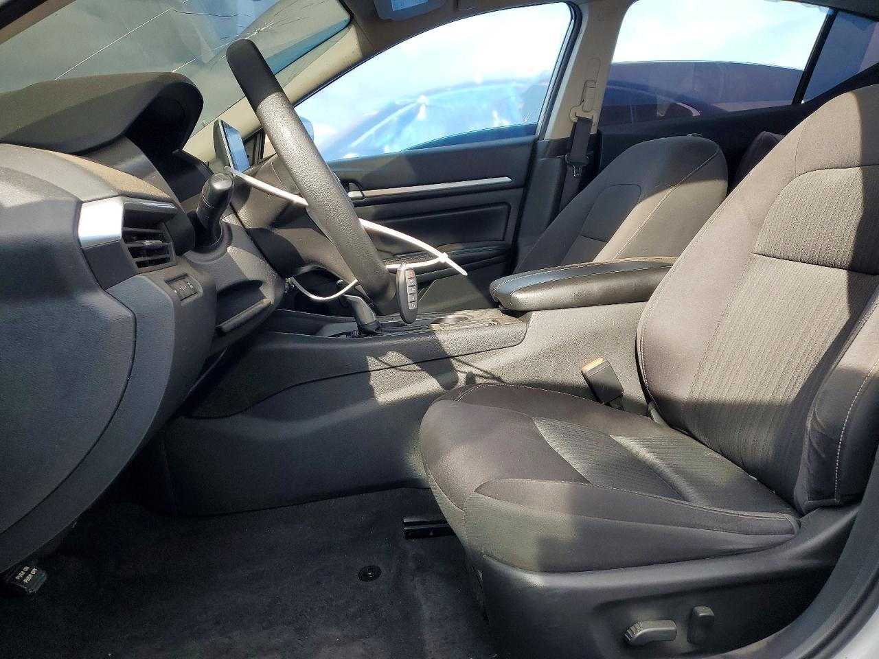 2022 Nissan Altima 2.5 Sv - Image 7