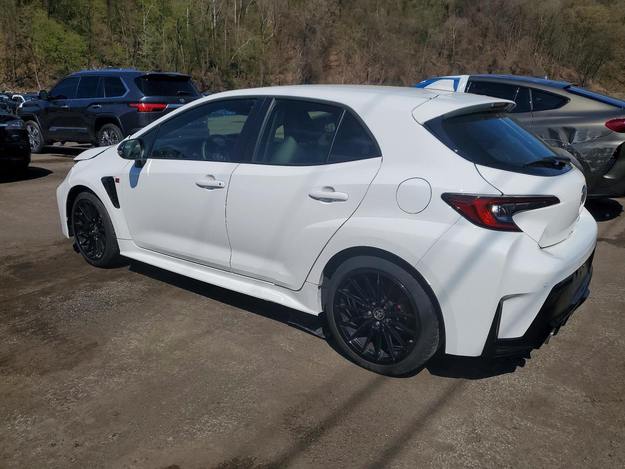 2024 Toyota Gr Corolla Premium - Фото 2