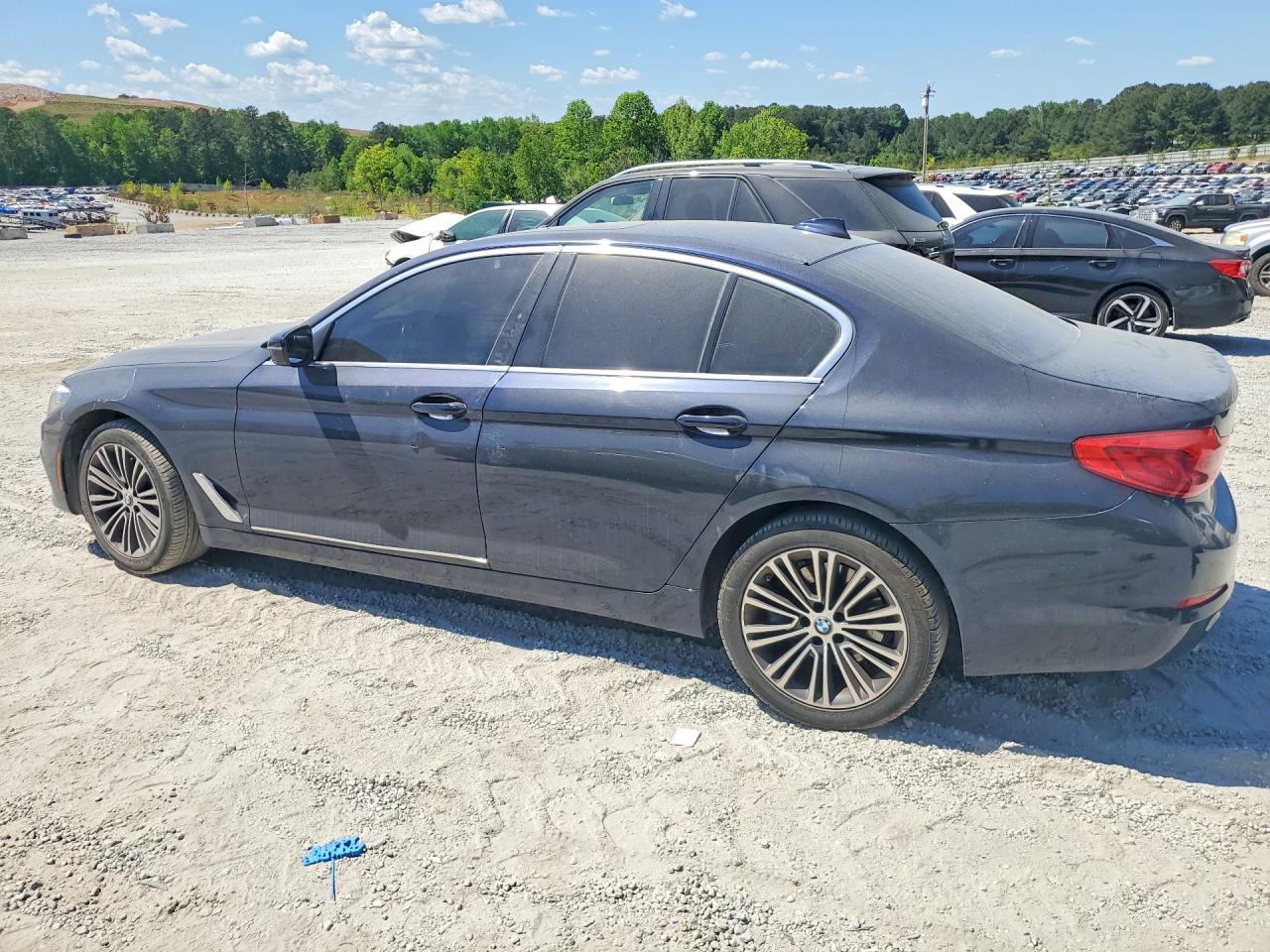 2019 BMW 530 I - Фото 2