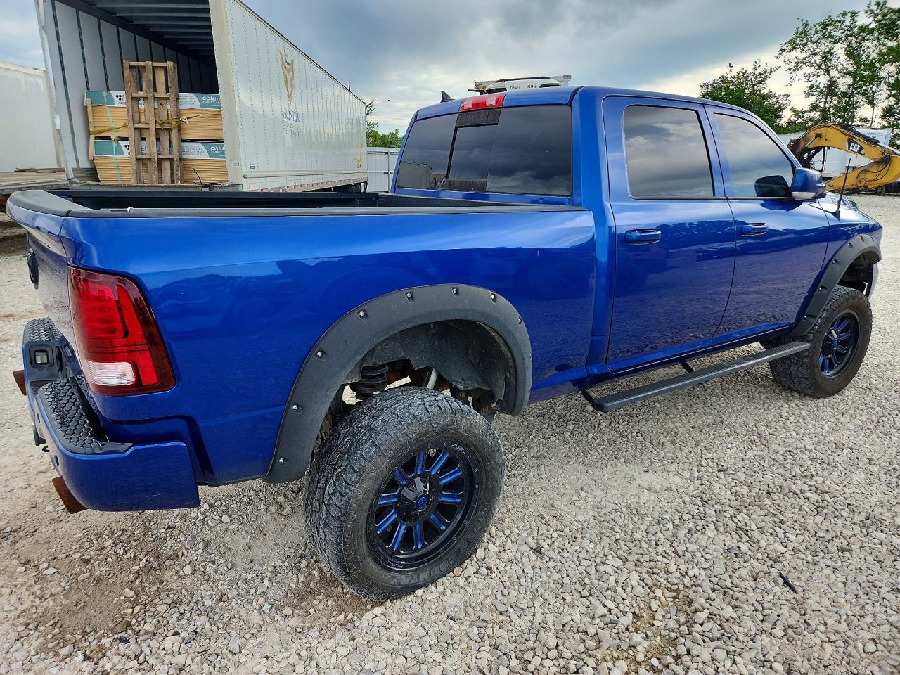2016 Ram 1500 Sport - Фото 3