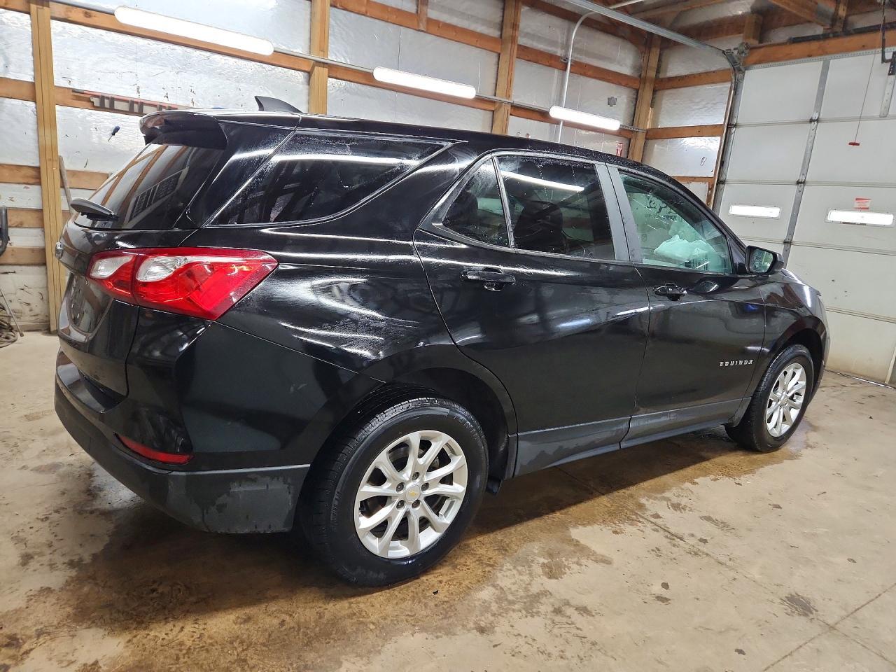 2020 Chevrolet Equinox Ls - Фото 3