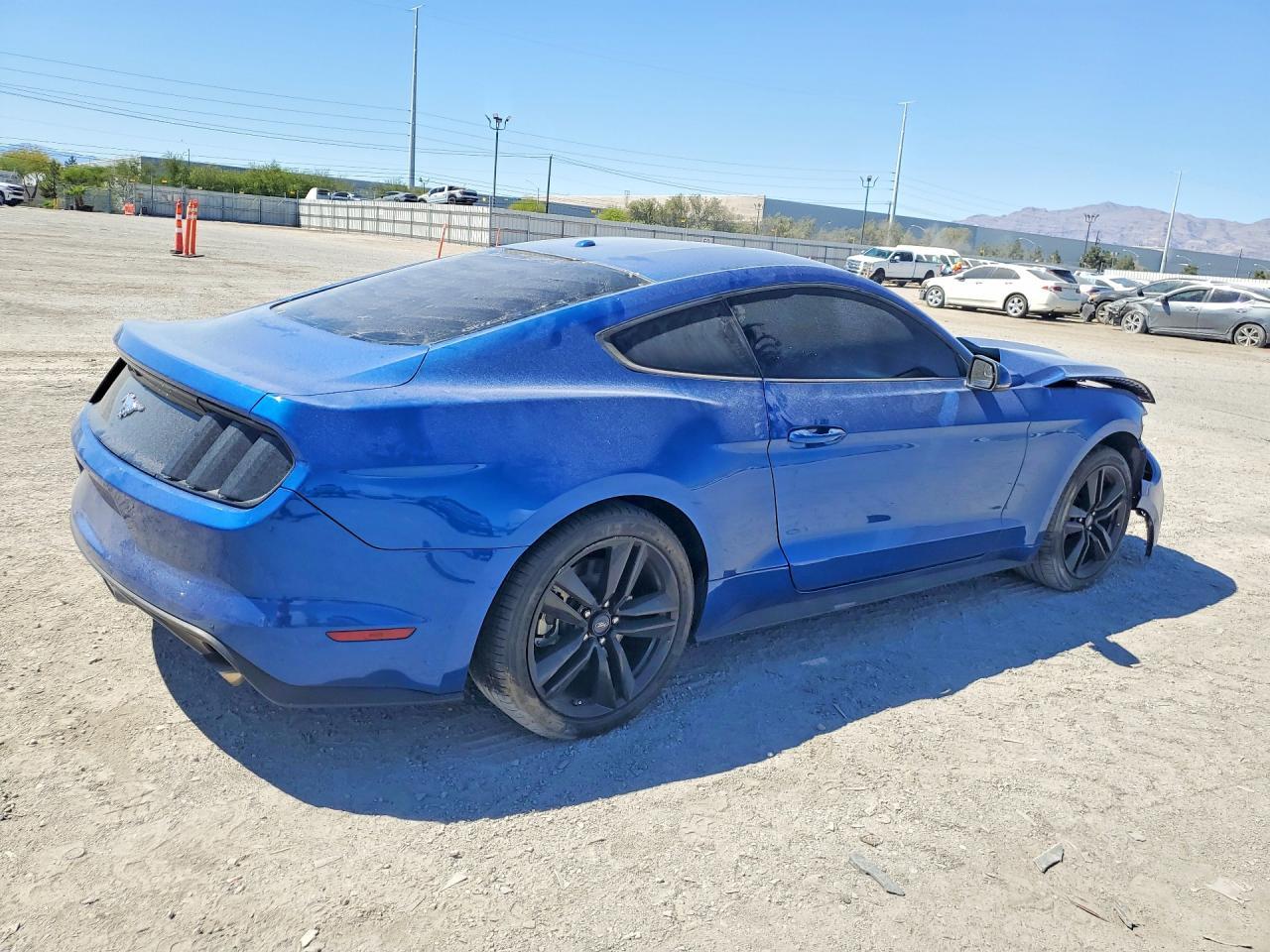 2017 Ford Mustang - Фото 3
