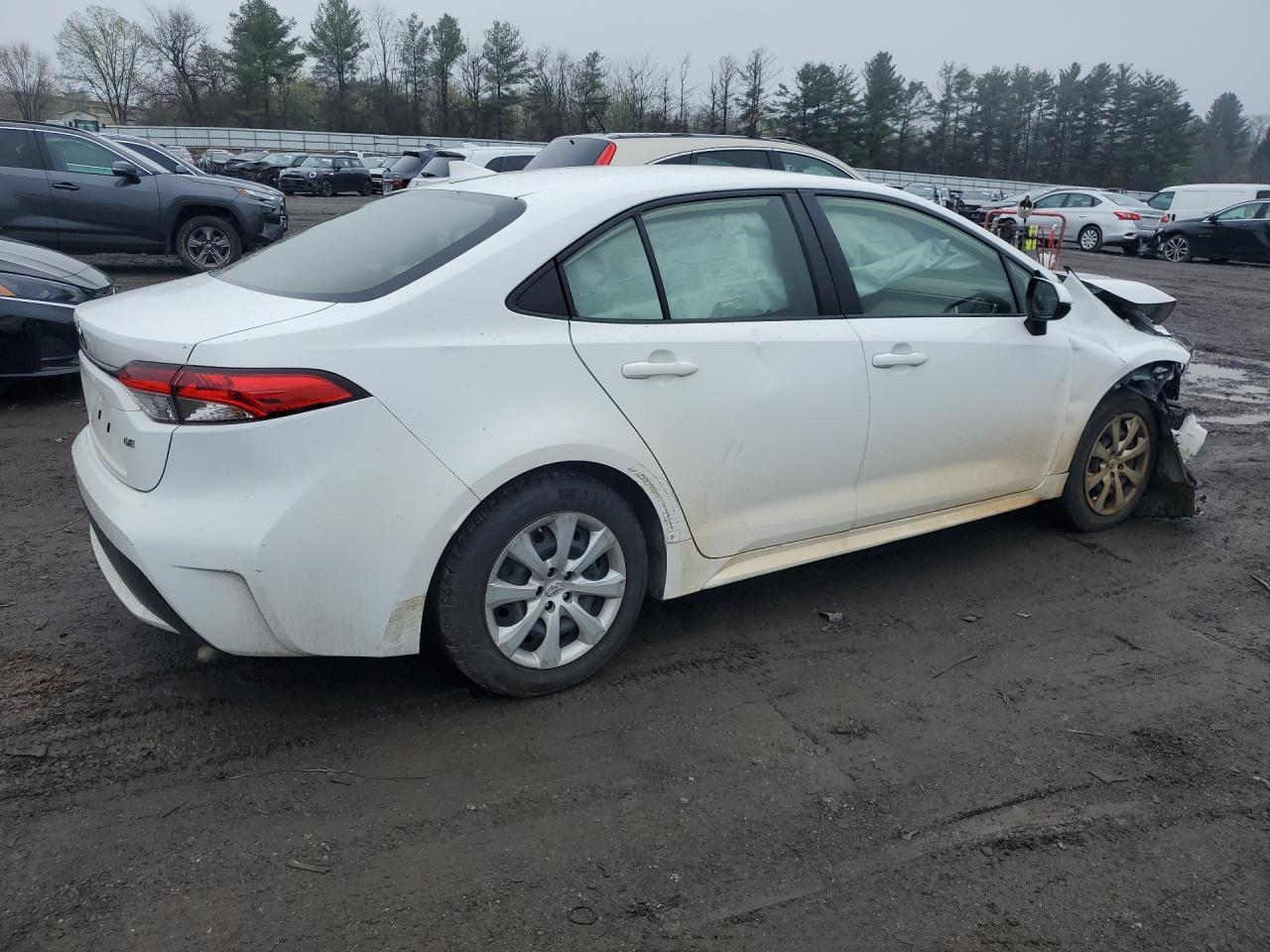 2022 Toyota Corolla Le - Фото 3