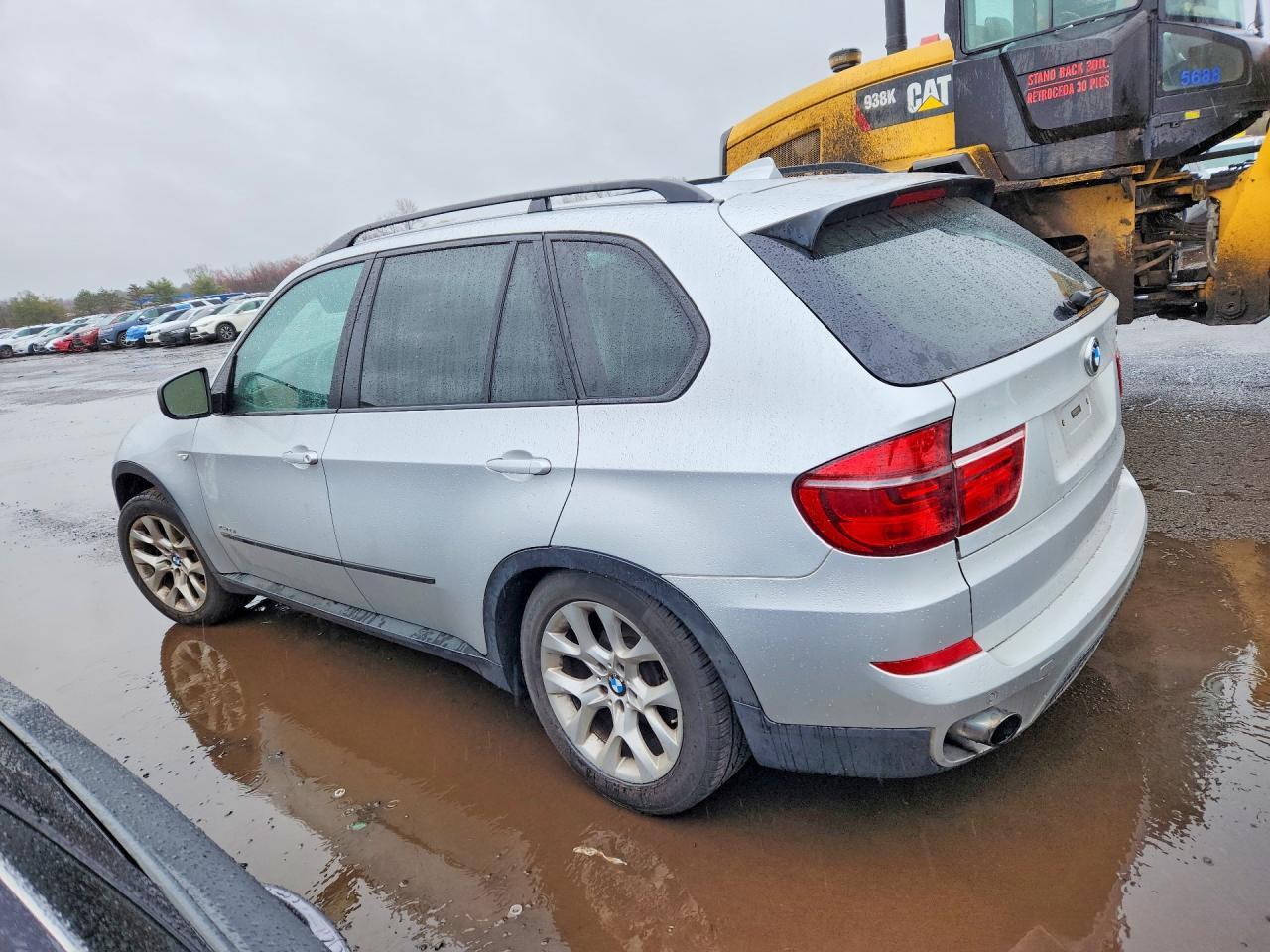 2012 BMW X5 xDrive35I - Фото 2