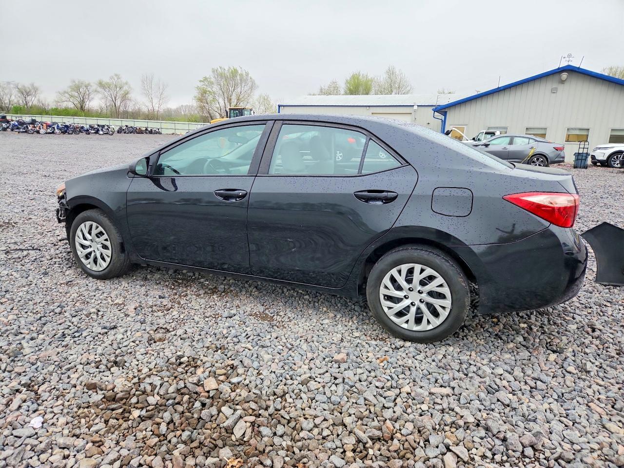 2019 Toyota Corolla Le - Фото 2