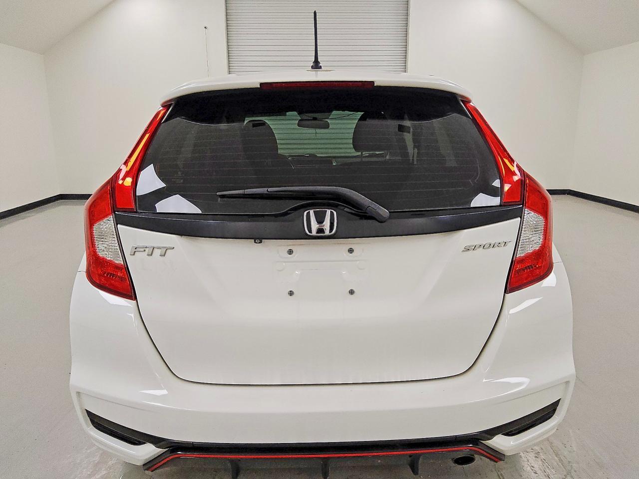2018 Honda Fit Sport - Фото 6