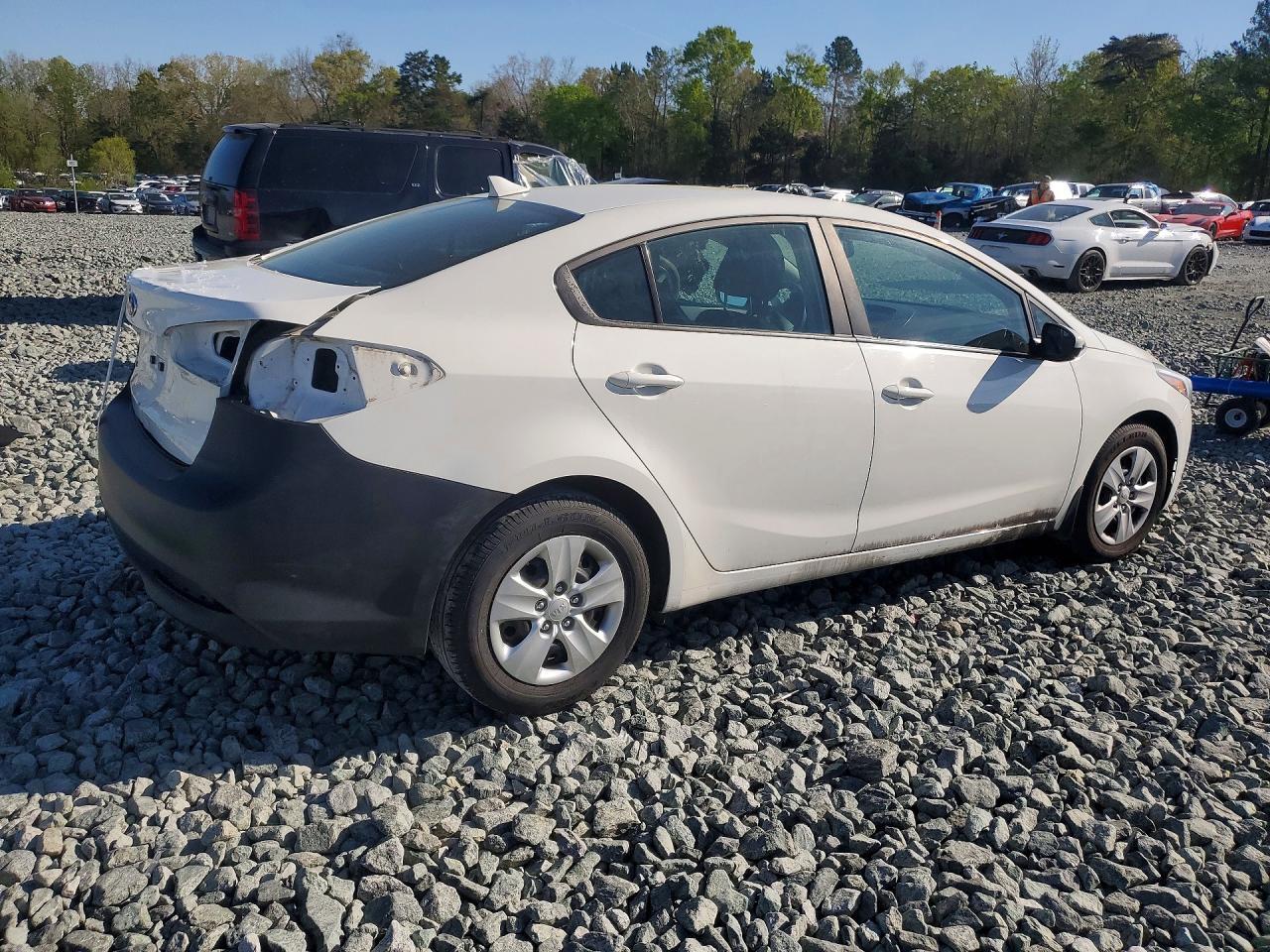 2017 Kia Forte Lx - Image 3