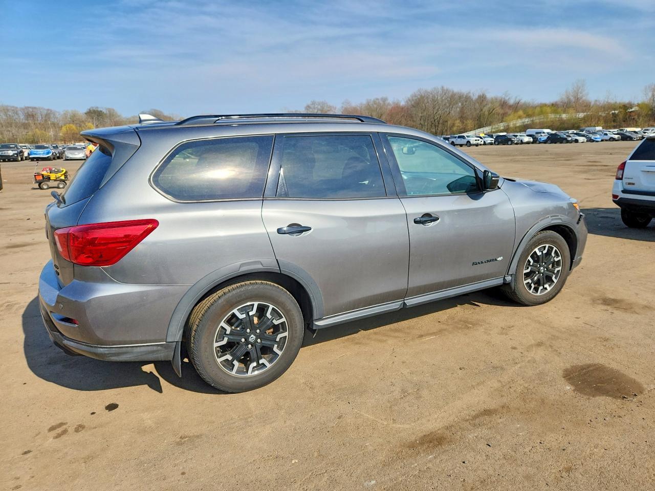 2020 Nissan Pathfinder Sv - Фото 3