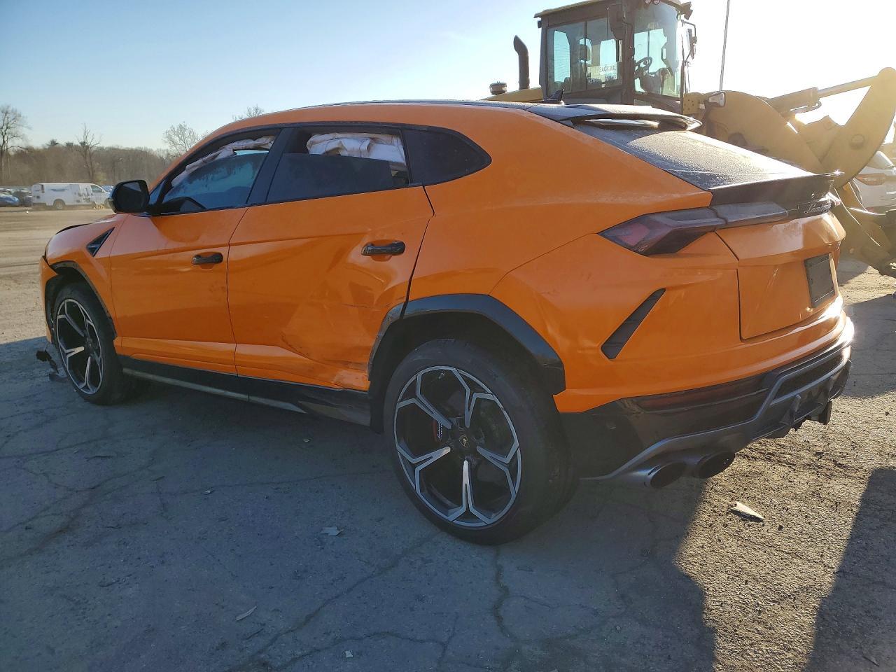 2019 Lamborghini Urus - Фото 2