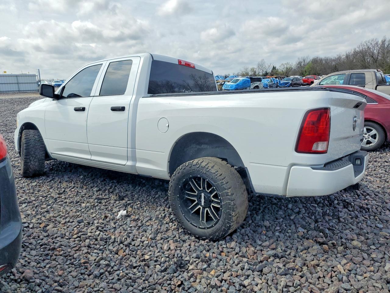 2012 Dodge Ram 1500 St - Фото 2