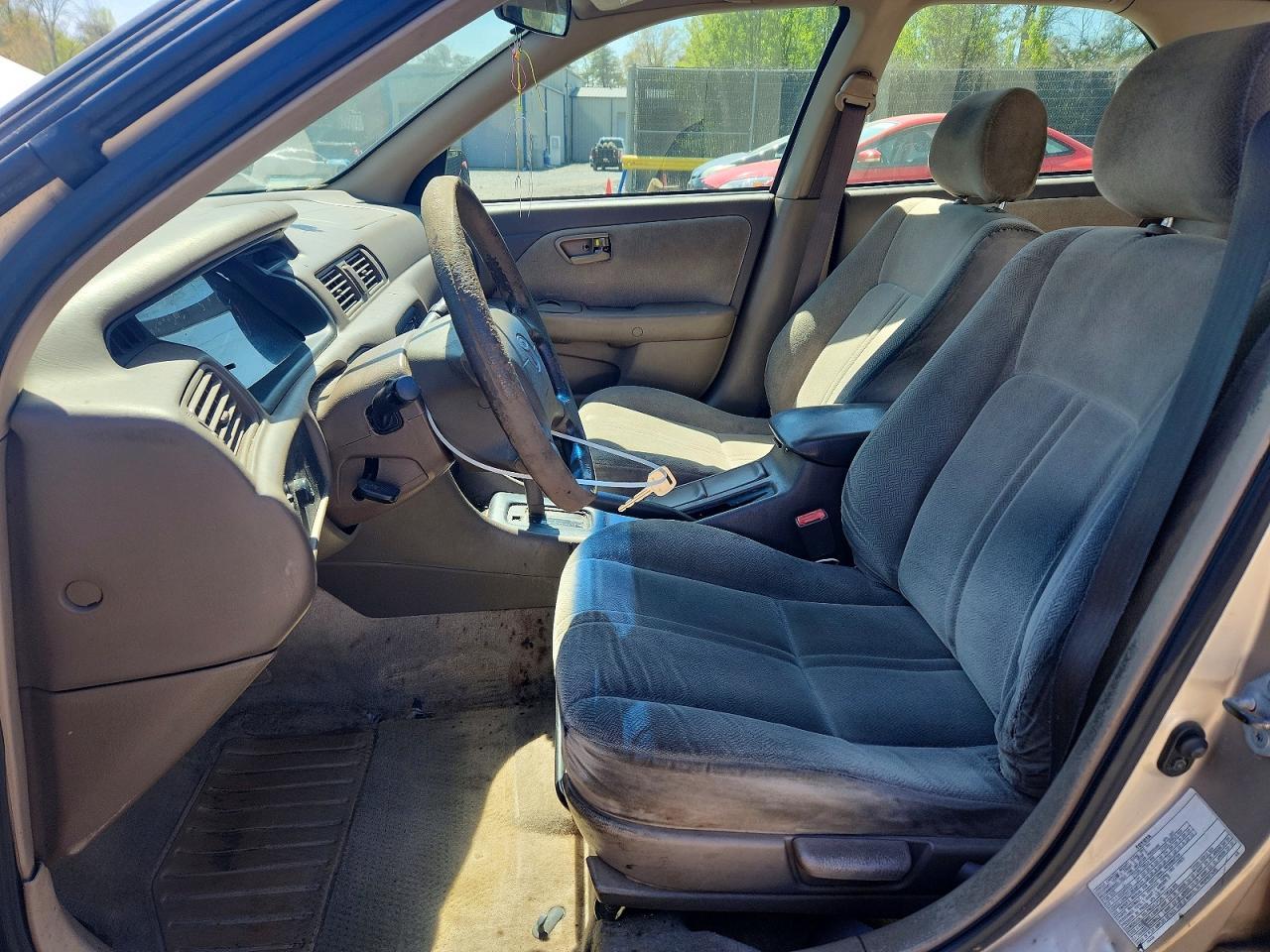 2000 Toyota Camry Ce - Фото 7