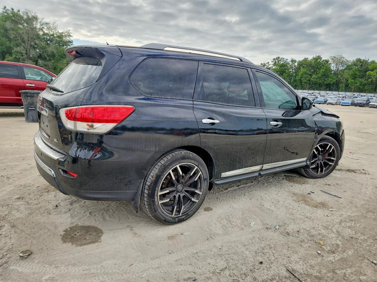 2015 Nissan Pathfinder Sl - Фото 3