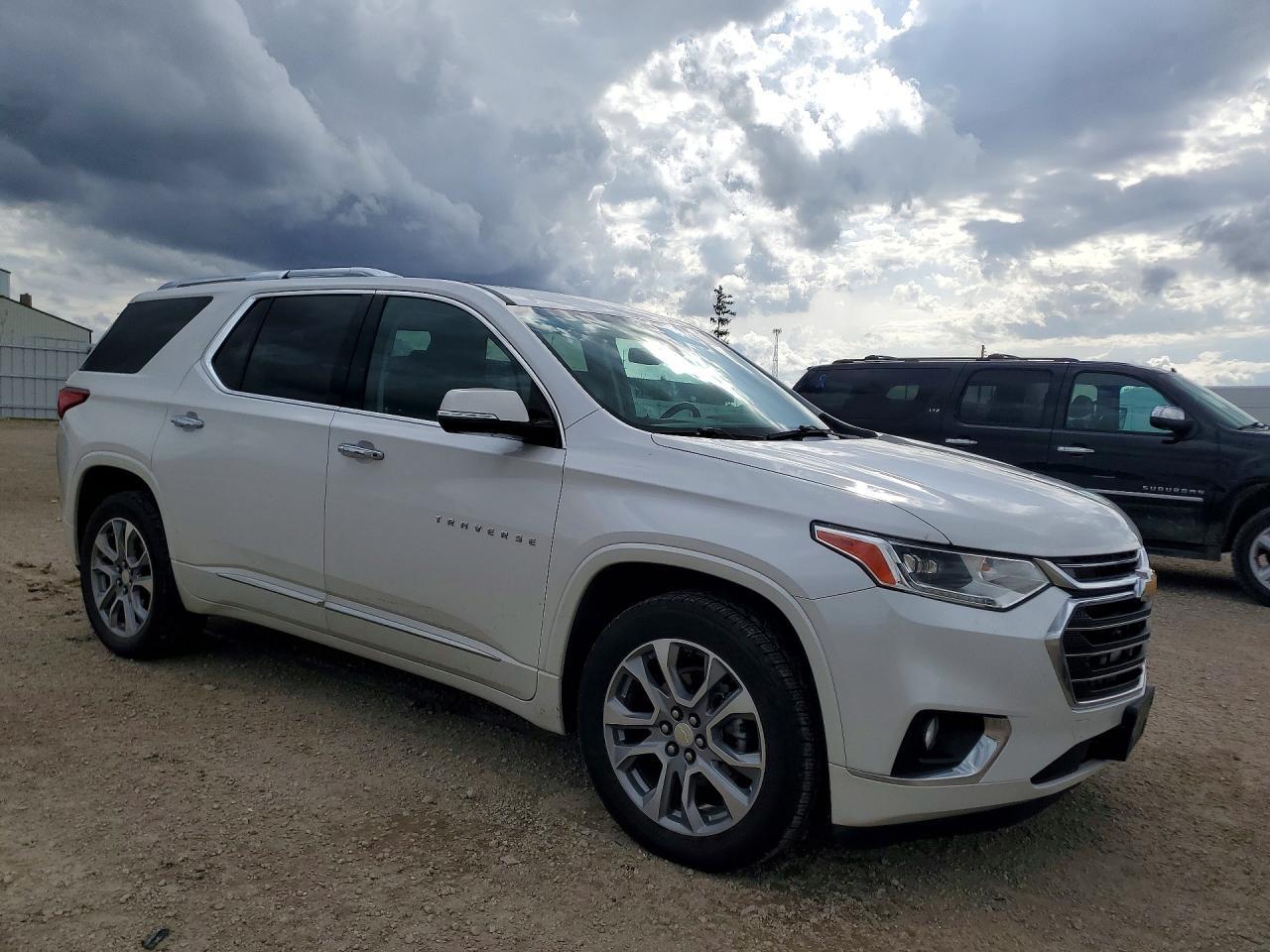 2020 Chevrolet Traverse Premier - Фото 4