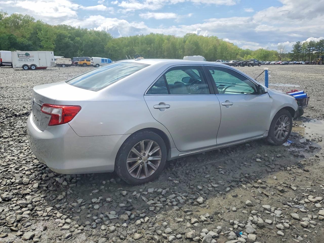 2012 Toyota Camry Xle - Фото 3