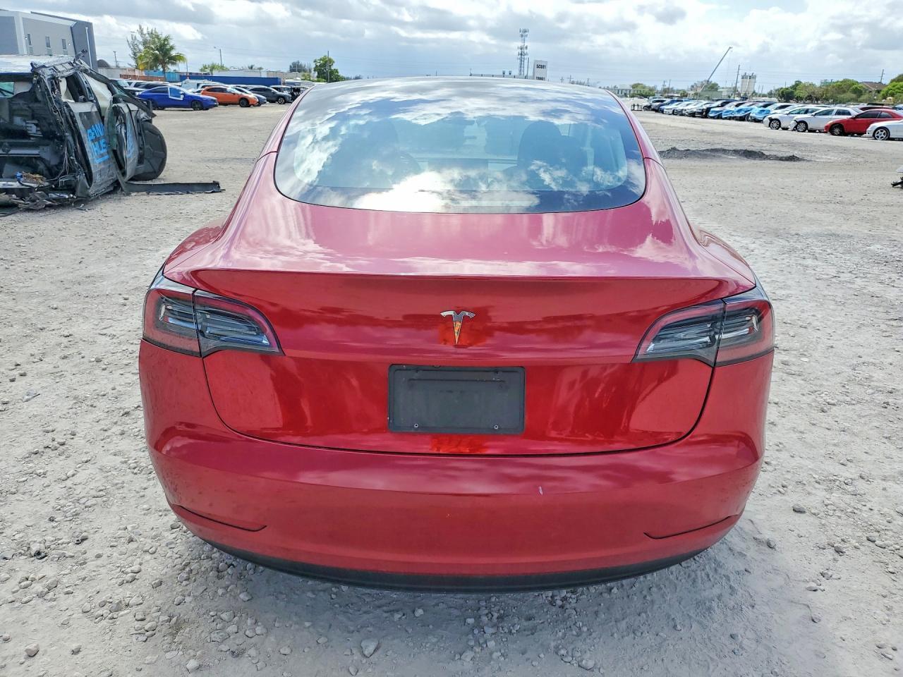 2023 Tesla Model 3 - Image 6