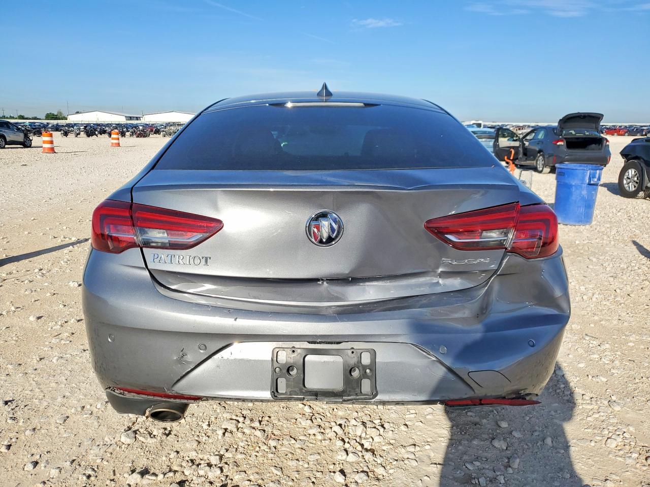 2020 Buick Regal Essence - Фото 6