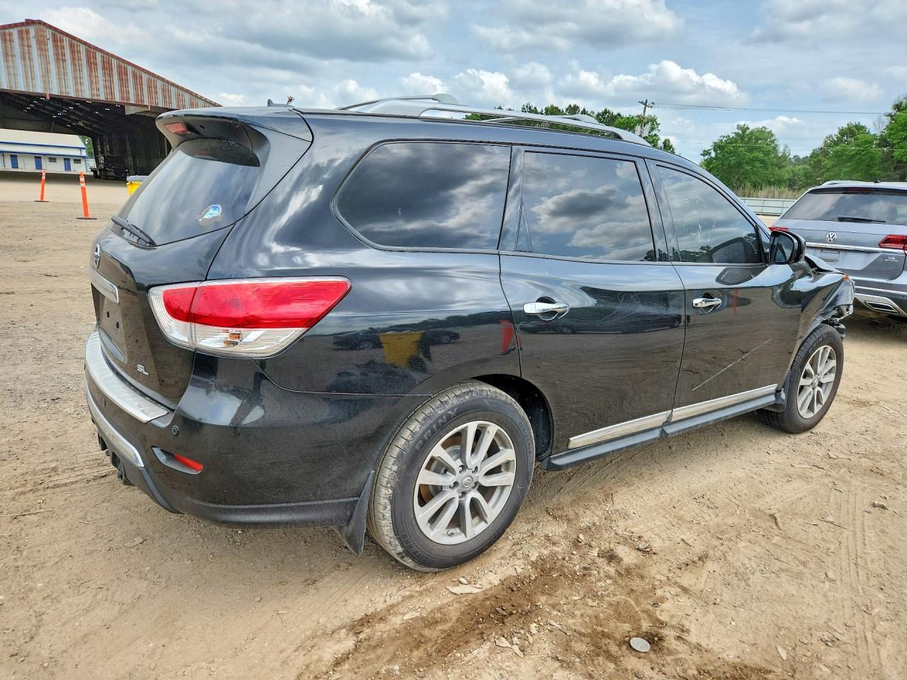 2016 Nissan Pathfinder Sl - Фото 3