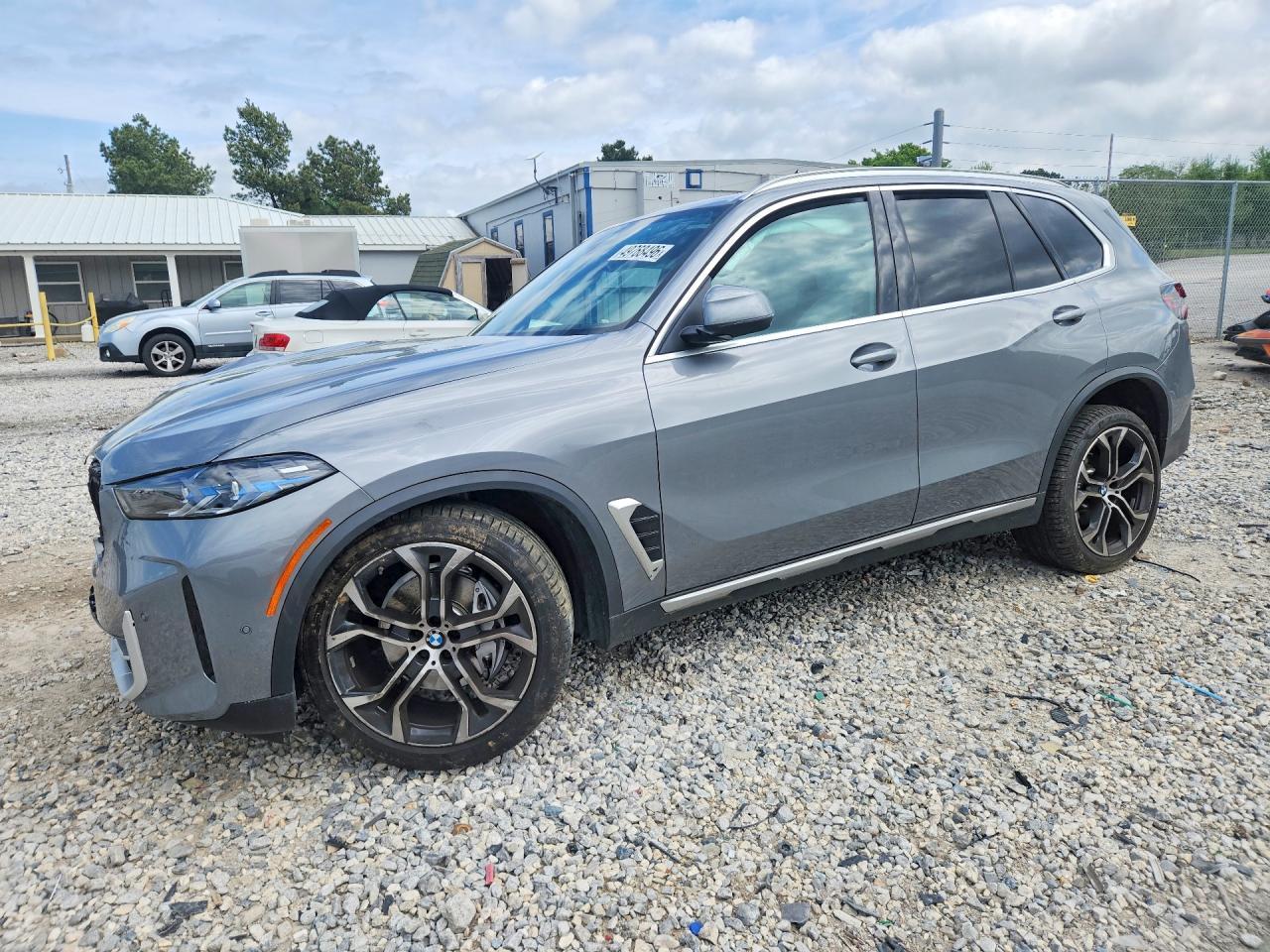 2024 BMW X5 xDrive40I