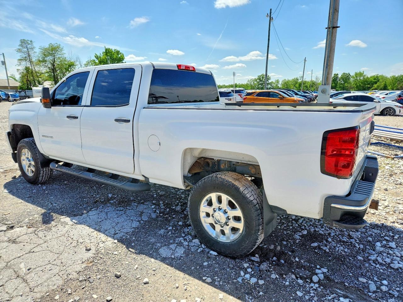 2016 Chevrolet Silverado K2500 Heavy Duty - Фото 2